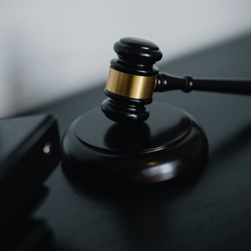 photo d'un maillet de justice