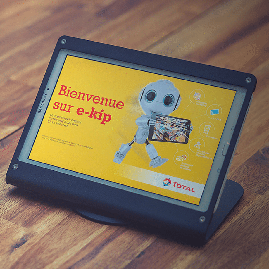 mockup d'une interface tab instore dans une tablette