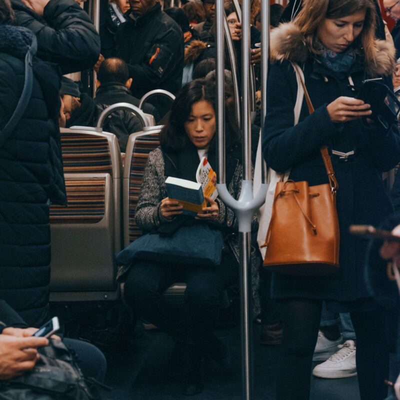 photo d'un metro bondé