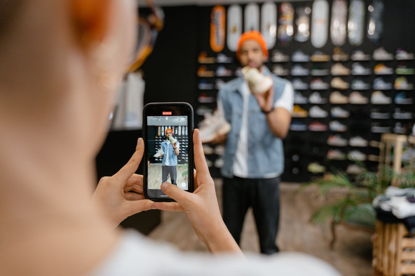 Le Retail et le Wifi : Améliorer l&rsquo;Expérience Client grâce au Portail Captif